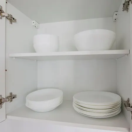 Tolstov - Monteurwohnung - 2 Schlafzimmer - Wohnzimmer - Kueche - Balkon - Waschmaschine - 25 Min Zur Messe Dus * הייליגנהאוס