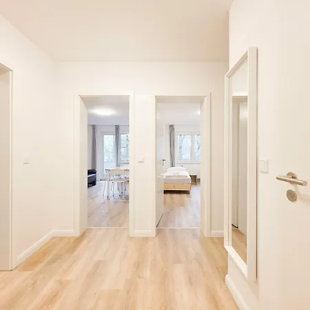 דירה Tolstov - Monteurwohnung - 2 Schlafzimmer - Wohnzimmer - Kueche - Balkon - Waschmaschine - 25 Min Zur Messe Dus